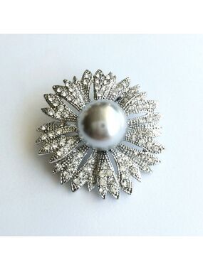 Vintage Silver crystal grey pearl carnation flower brooch pin